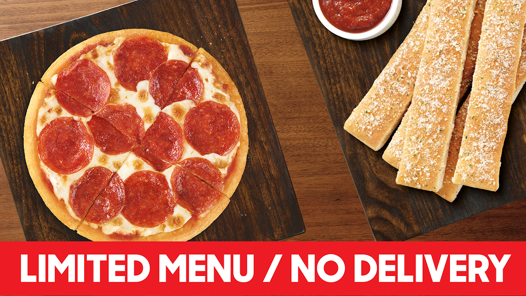 Pizza Hut Express | 5622 Amanda Ln, Orchard Park, NY 14127, USA | Phone: (716) 821-9511
