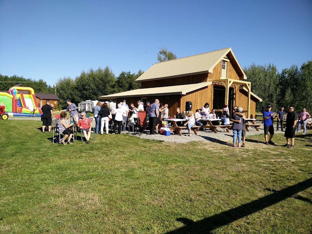 Domaine des Oiseaux | 670 QC-169, Albanel, QC G8M 3P1, Canada | Phone: (418) 276-4543