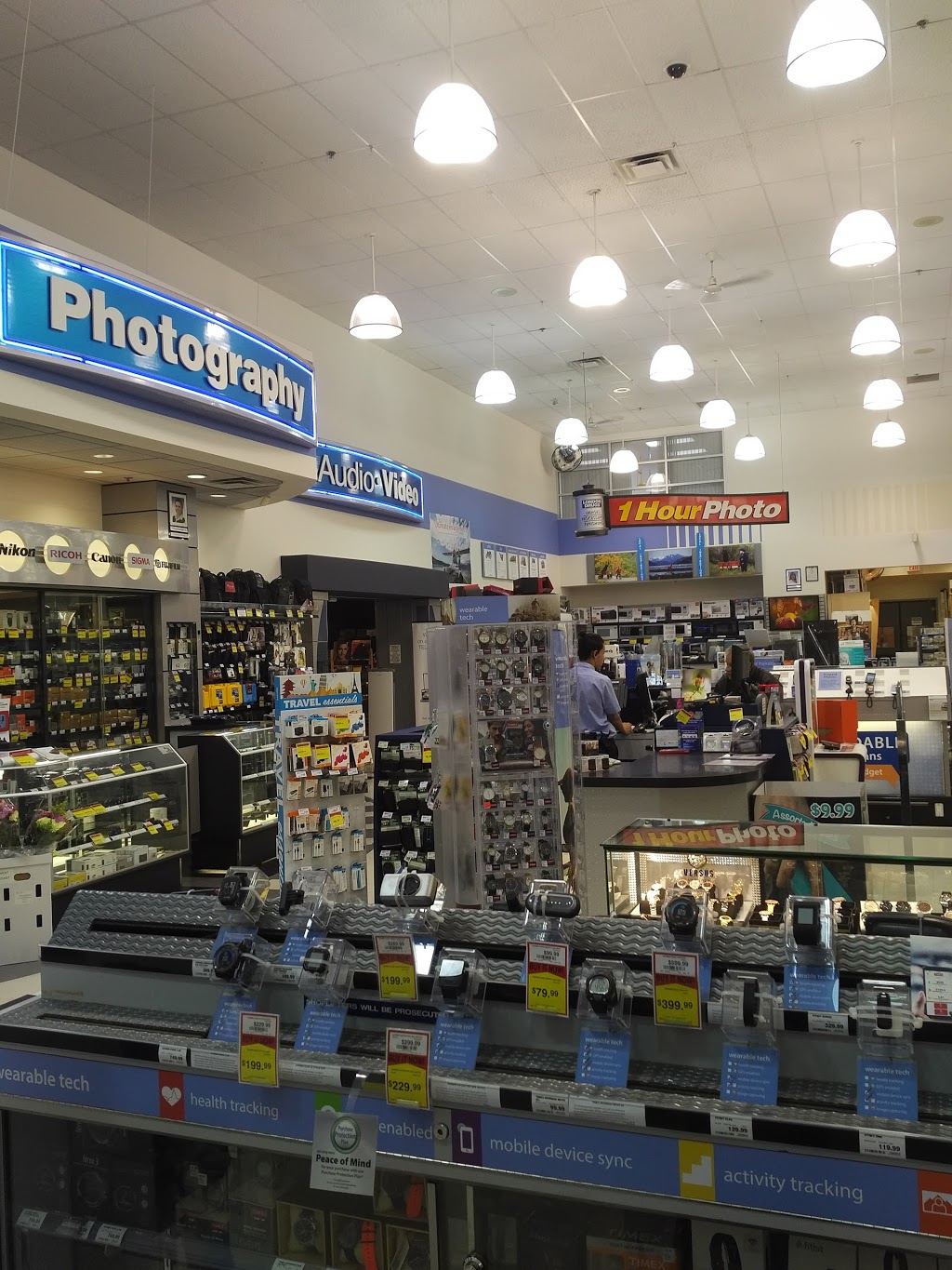 London Drugs | 900 Gibsons Way, Gibsons, BC V0N 1V7, Canada | Phone: (604) 886-8720
