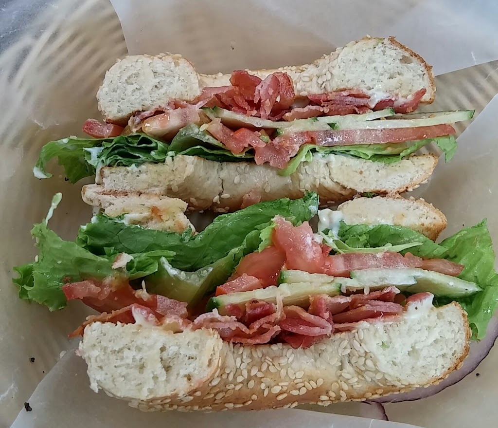 Old Bagel House | 101 Osler Dr #120, Dundas, ON L9H 4H6, Canada | Phone: (905) 627-5299