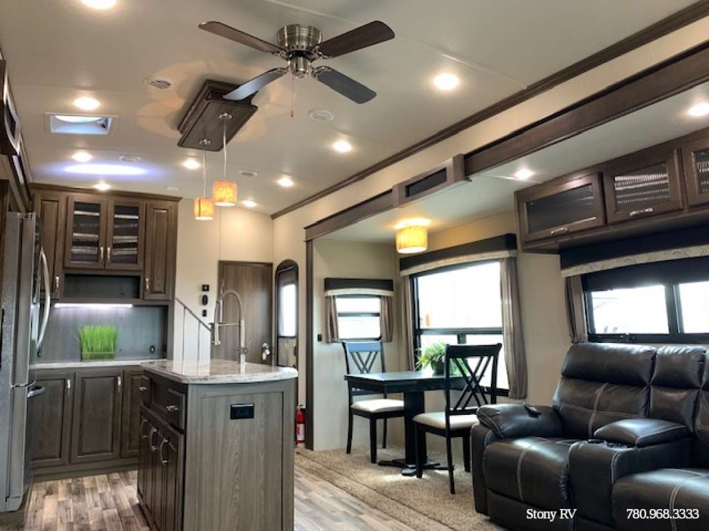 Stony RV | 33 Goertz Ave, Stony Plain, AB T7Z 0H6, Canada | Phone: (780) 968-3333