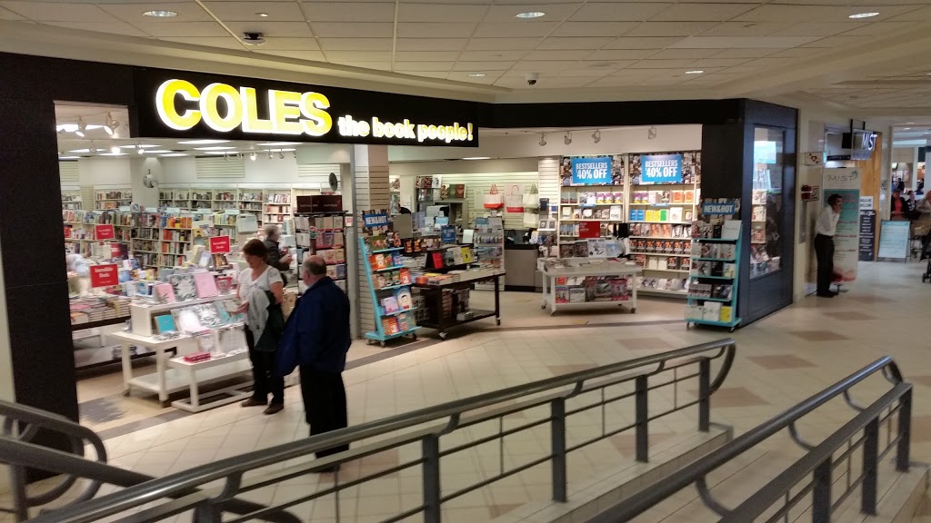 Coles - Bonnie Doon Centre | 82 Ave NW, Edmonton, AB T6C 4E3, Canada | Phone: (780) 466-3269