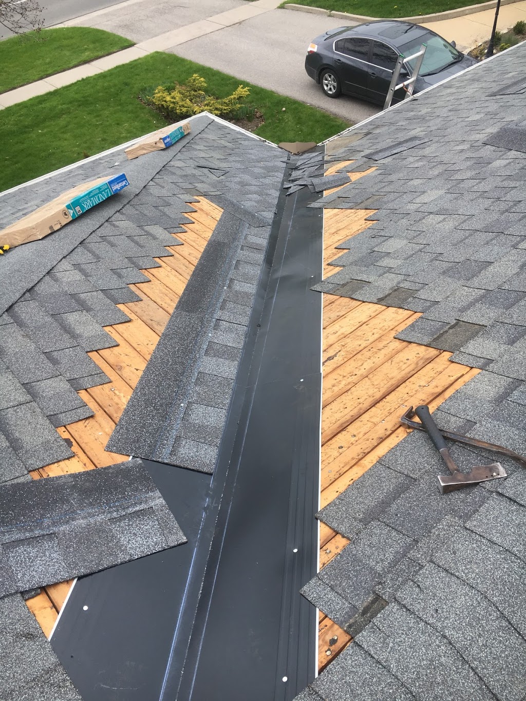 Major League Roofing and Exteriors | 1435 Birchcliffe Ct, Oshawa, ON L1J 7Z8, Canada | Phone: (289) 939-6898