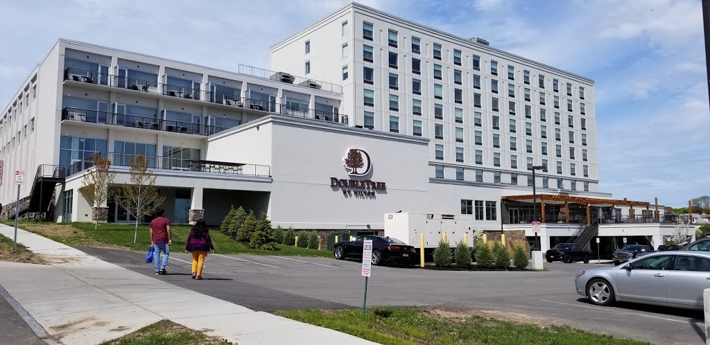 DoubleTree by Hilton Hotel Niagara Falls New York | 401 Buffalo Ave, Niagara Falls, NY 14303, USA | Phone: (716) 524-3333