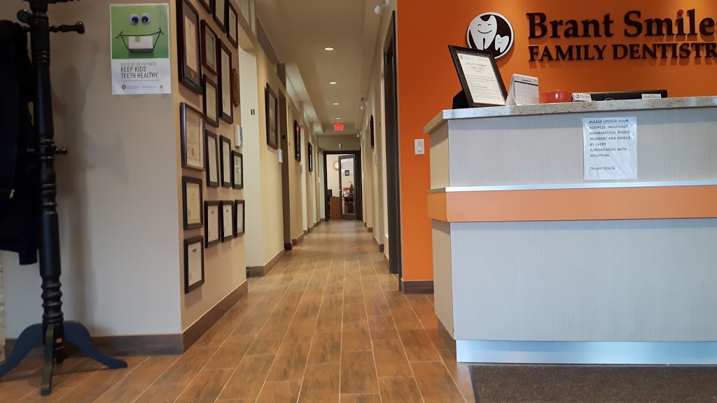 BRANT SMILES FAMILY DENTISTRY | 415 Fairview Dr, Brantford, ON N3R 7M3, Canada | Phone: (519) 759-0011