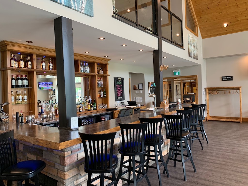 Red Canoe Restaurant | 45 Edgewater Park Rd, Kearney, ON P0A 1M0, Canada | Phone: (705) 636-5683
