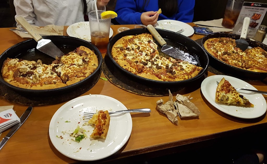 Pizza Hut | 5071 Highway #7, Unit 1 #1, Markham, ON L3R 1N3, Canada | Phone: (905) 470-7060