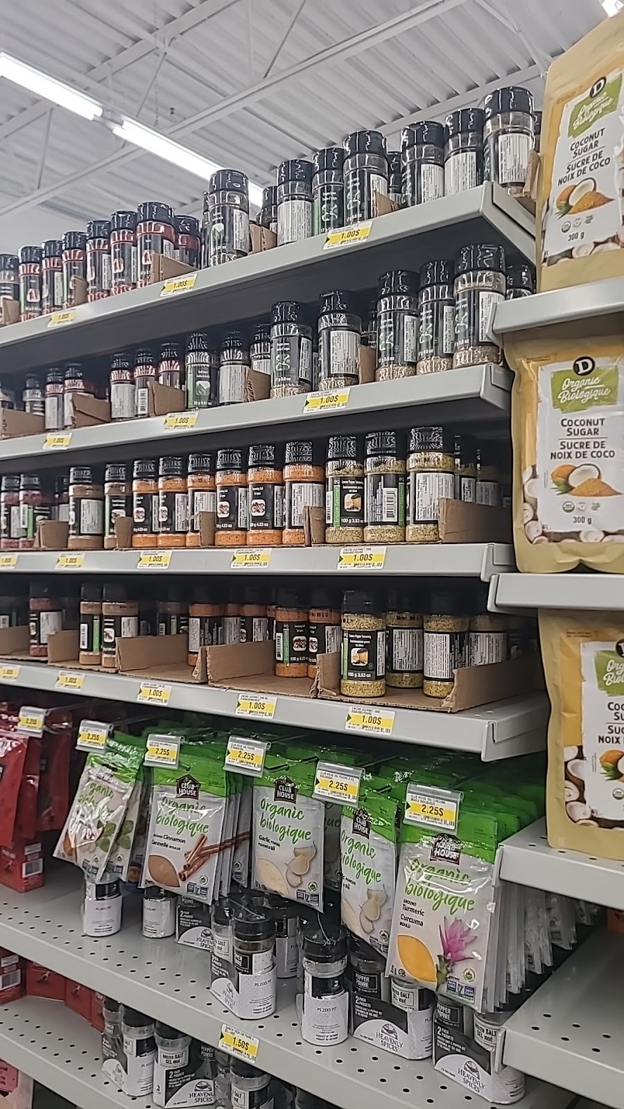 Dollarama | 605-D Rue Thibault, Sherbrooke, QC J1H 3B2, Canada | Phone: (819) 823-9814
