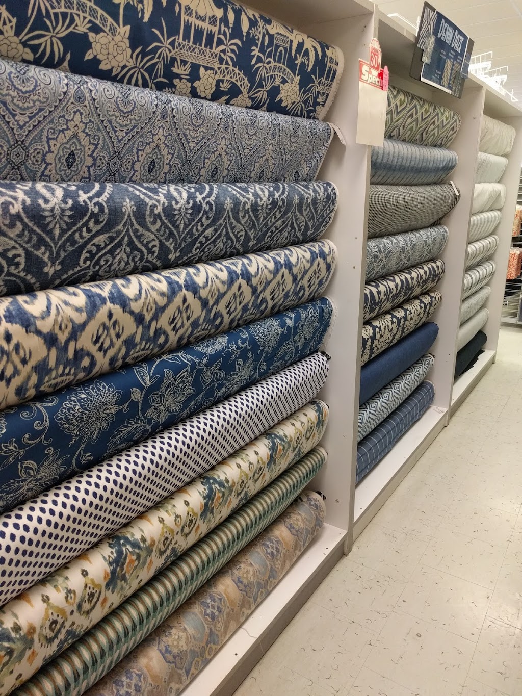Fabricland | 600 Grandview St S, Oshawa, ON L1H 8P4, Canada | Phone: (905) 436-7589