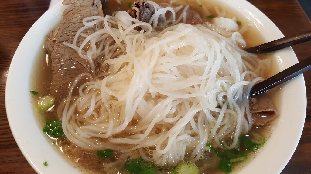 Pho Newton | 7488 King George Blvd, Surrey, BC V3W 0H9, Canada | Phone: (778) 593-1828
