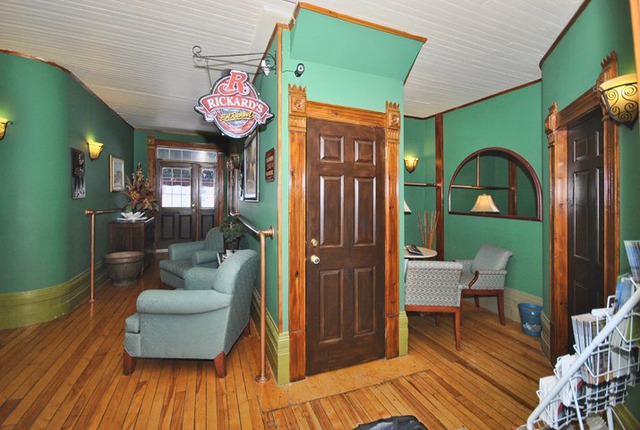 Auberge Le St Gab | 109 Rue Dequoy, Saint-Gabriel-de-Brandon, QC J0K 2N0, Canada | Phone: (450) 835-3337