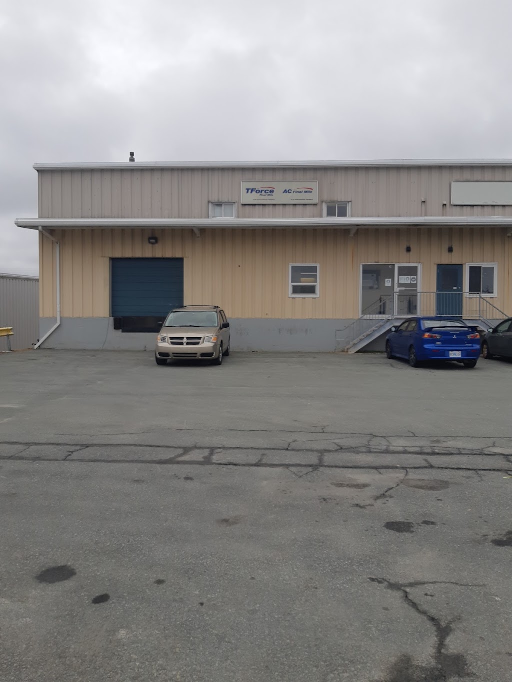 TForce Logistics - Dartmouth NS | 38 Borden Ave, Dartmouth, NS B3B 1C8, Canada | Phone: (800) 387-7787