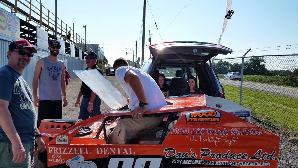 Merrittville Speedway | 2371 Merrittville Hwy, Thorold, ON L2V 3Y9, Canada | Phone: (905) 892-8266