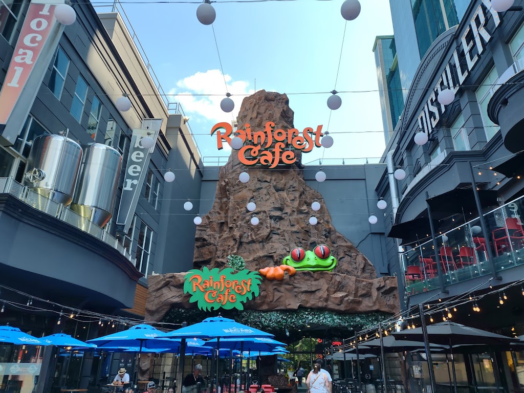 Rainforest Cafe Niagara Falls | 4915 Clifton Hill, Niagara Falls, ON L2G 3N5, Canada | Phone: (905) 374-5210