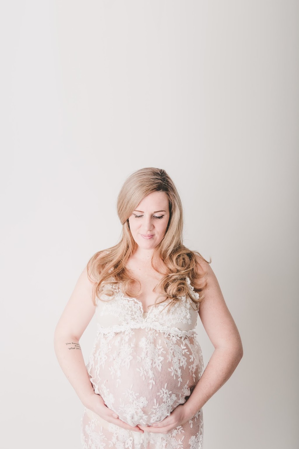 Bonnie Cameron Photography | 60 Stadaconna St, Arnprior, ON K7S 1C6, Canada | Phone: (613) 880-9245