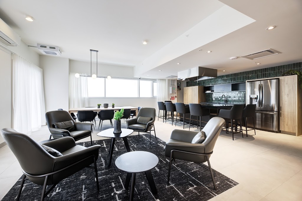 Jazz Newman | 7315 Bd Newman, LaSalle, QC H8N 0H8, Canada | Phone: (514) 744-9191