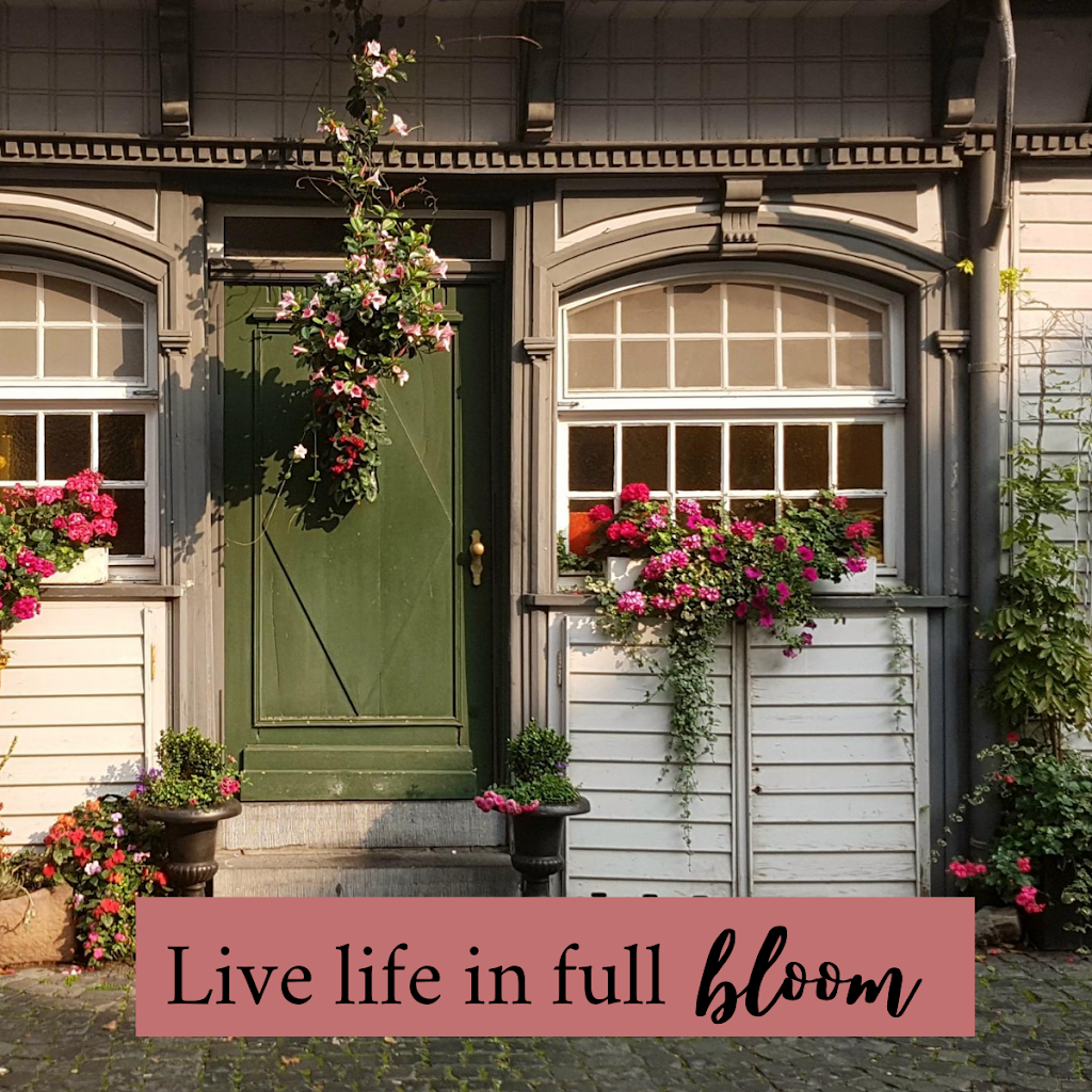 Anita Van Rootselaar - RE/MAX Hallmark Realty Ltd | 351 Auden Rd, Guelph, ON N1E 6T2, Canada | Phone: (519) 831-2144