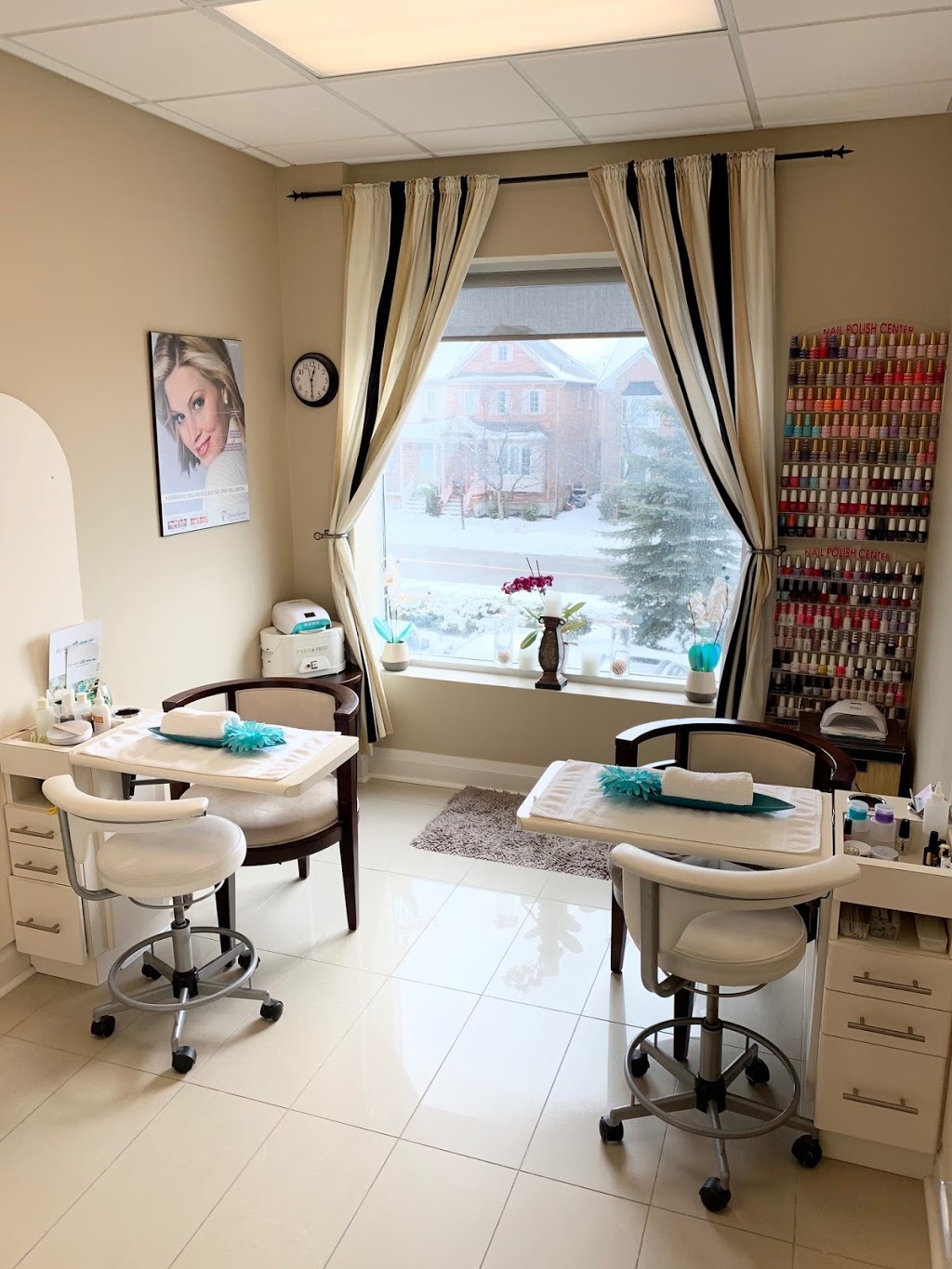 Skyview Spa | 372 Hollandview Trail #200, Aurora, ON L4G 0A5, Canada | Phone: (905) 727-6127