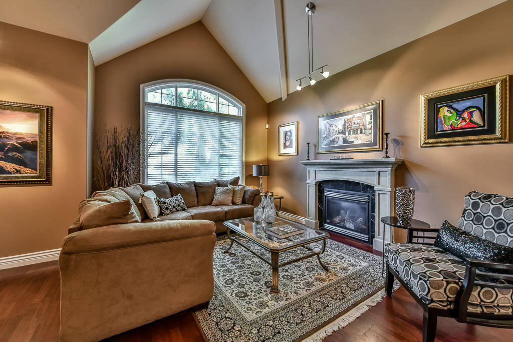 Michael Ireland Personal Real Estate Corporation | 14776 Thrift Ave, White Rock, BC V4B 2J5, Canada | Phone: (604) 688-8884