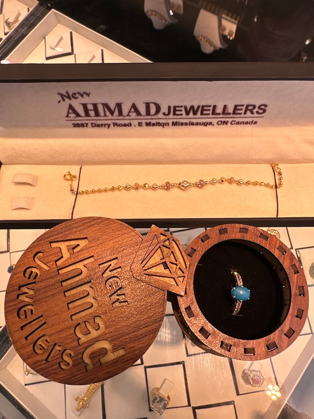 New Ahmed Jewellers | 2887 Derry Rd E, Mississauga, ON L4T 1A6, Canada | Phone: (905) 956-9511