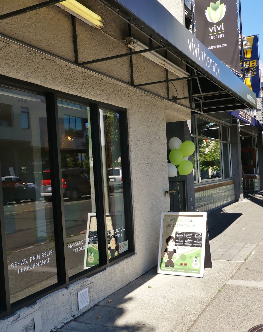 ViVi Therapy Massage & Acupuncture Clinic and Supply Store | 1976 Oak Bay Ave, Victoria, BC V8R 1E2, Canada | Phone: (250) 298-4484