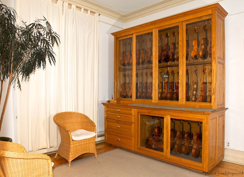 Wilder & Davis Luthiers Inc | 257 Rue Rachel E, Montréal, QC H2W 1E5, Canada | Phone: (514) 289-0849