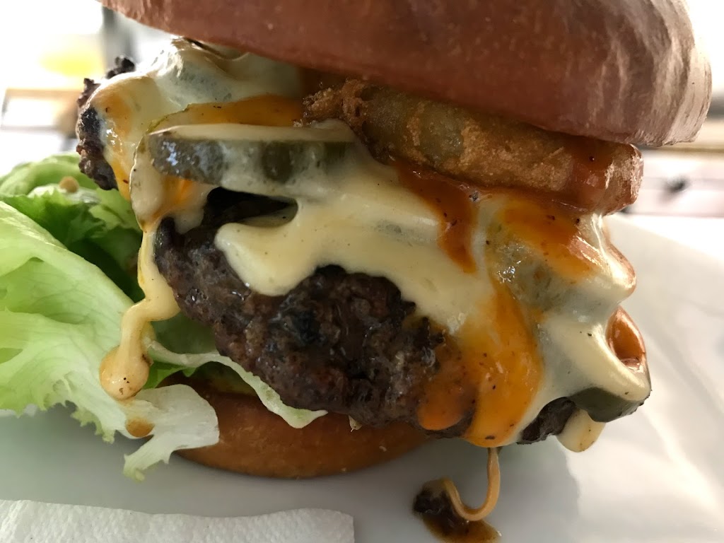 B&B Tap and Grill | 1400 Venetian Blvd, Point Edward, ON N7T 7W6, Canada | Phone: (519) 337-7577
