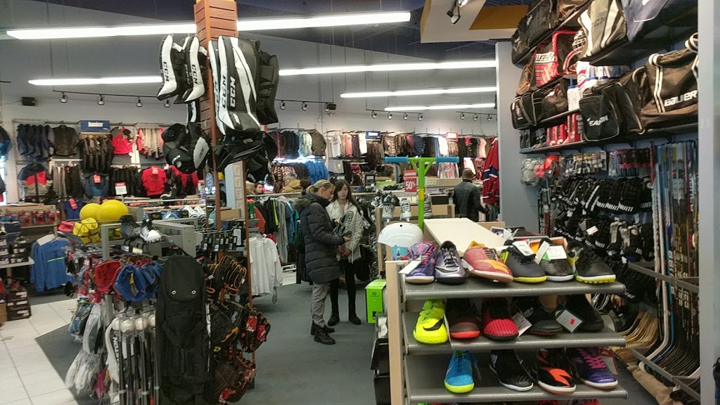 Sports Experts Atmosphere Bromont | 550 Rue de la place Champêtre, Bromont, QC J2L 0A1, Canada | Phone: (450) 534-0764