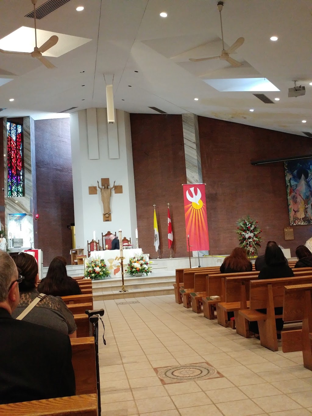 Holy Angels Roman Catholic Church | 61 Jutland Rd, Etobicoke, ON M8Z 2G6, Canada | Phone: (416) 255-1691