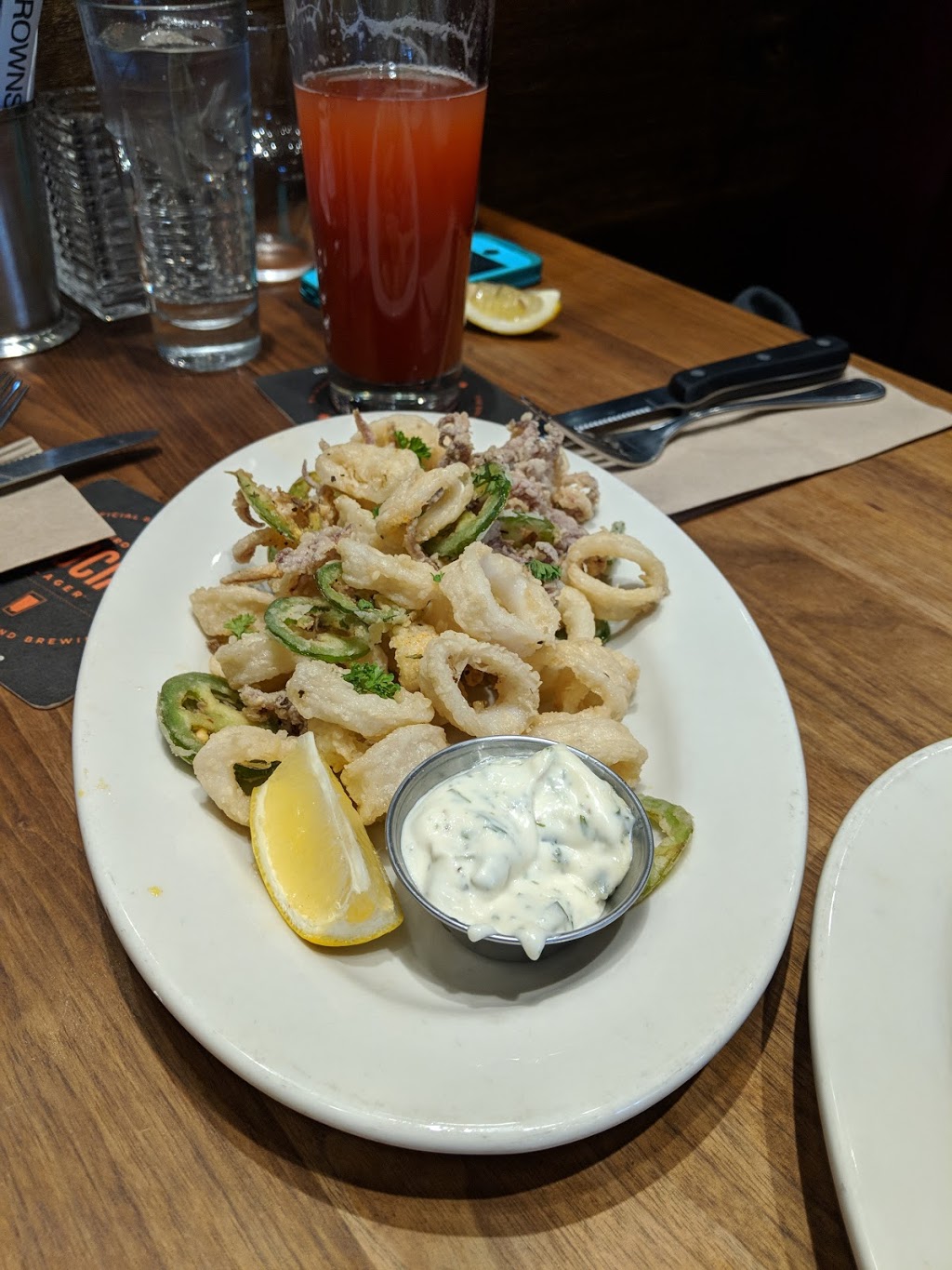 Browns Socialhouse Camrose | 6805 48 Ave #445, Camrose, AB T4V 4W1, Canada | Phone: (780) 608-7705