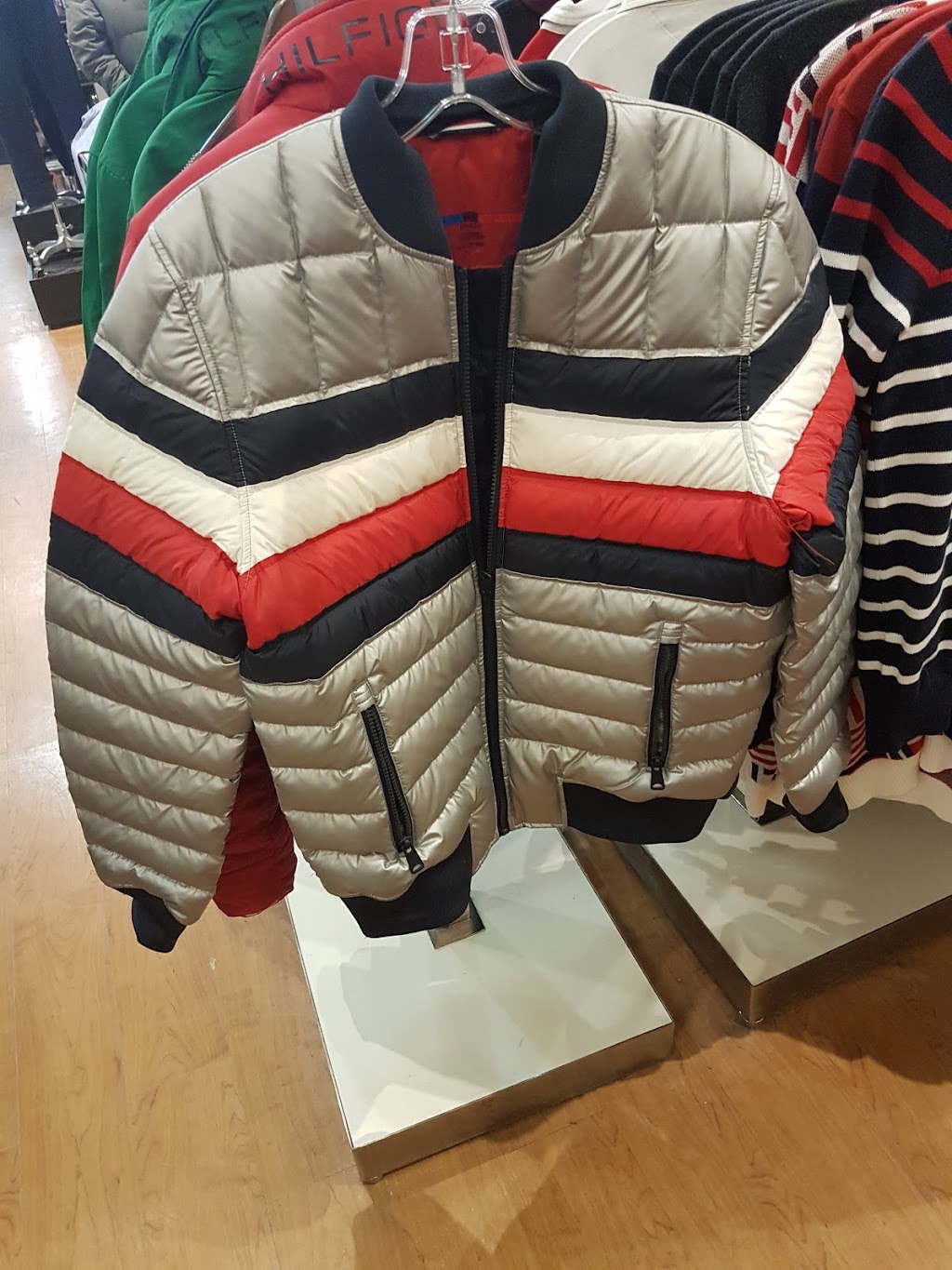Tommy Hilfiger | 1270 Wellington Rd Unit 101, London, ON N6E 1M3, Canada | Phone: (519) 690-2269