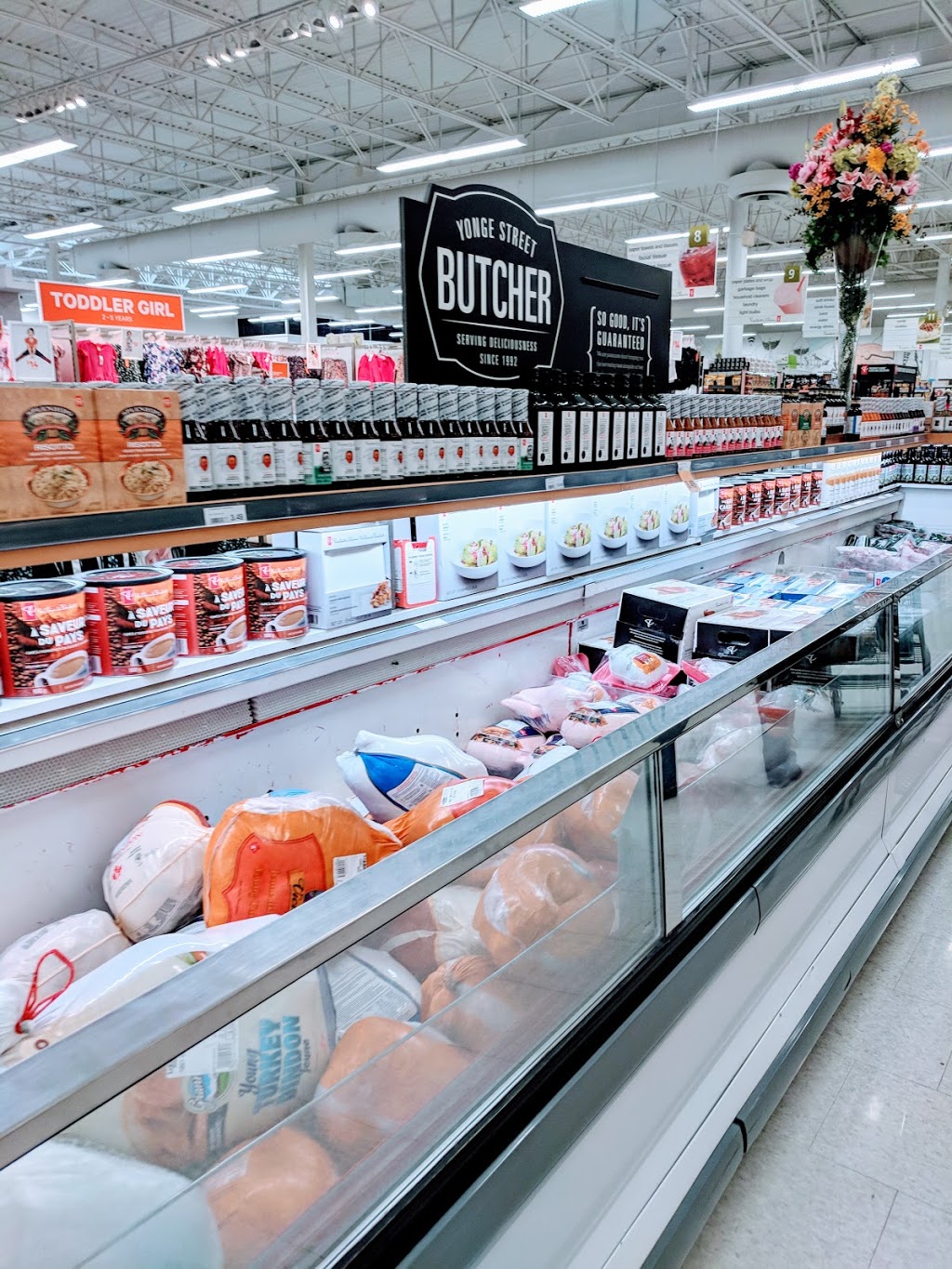 Loblaws | 10909 Yonge St, Richmond Hill, ON L4C 3E3, Canada | Phone: (905) 737-1222