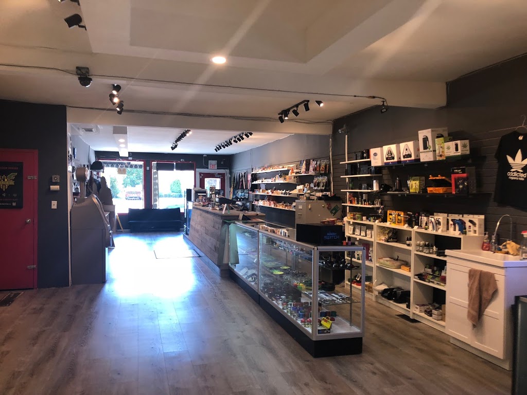 Honeypot Smoke Shop | 6832 Drummond Rd Unit #1, Niagara Falls, ON L2G 4P3, Canada | Phone: (905) 354-1661