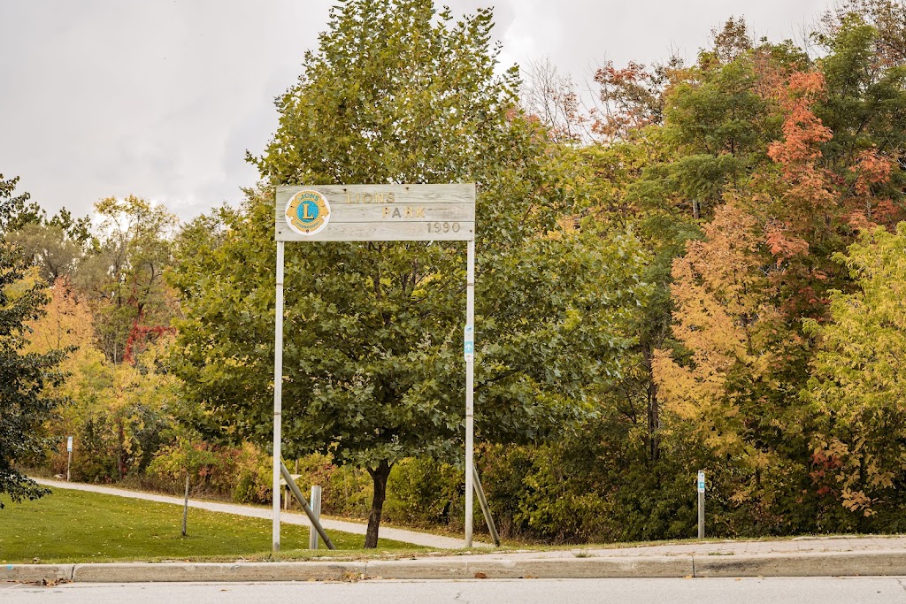 Lions Park | Lions Park Ln, Clarksburg, ON N0H 2P0, Canada | Phone: (519) 599-3131