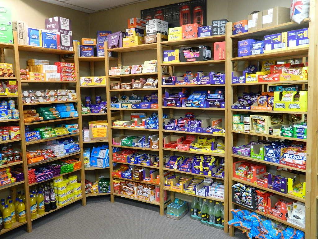 The British Boutique | 152 St Paul St, St. Catharines, ON L2R 3M2, Canada | Phone: (905) 685-9801