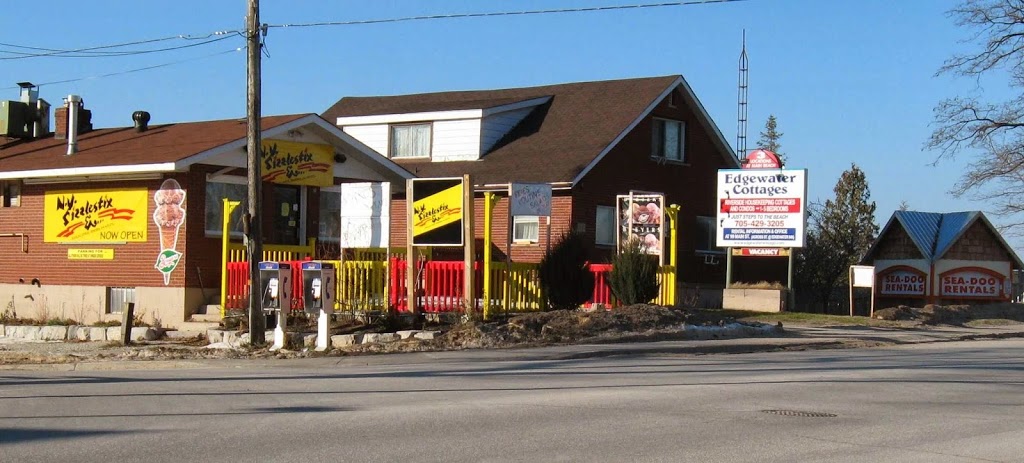 Edgewater Cottages | 72 Main St, Wasaga Beach, ON L9Z 2K9, Canada | Phone: (705) 429-3205