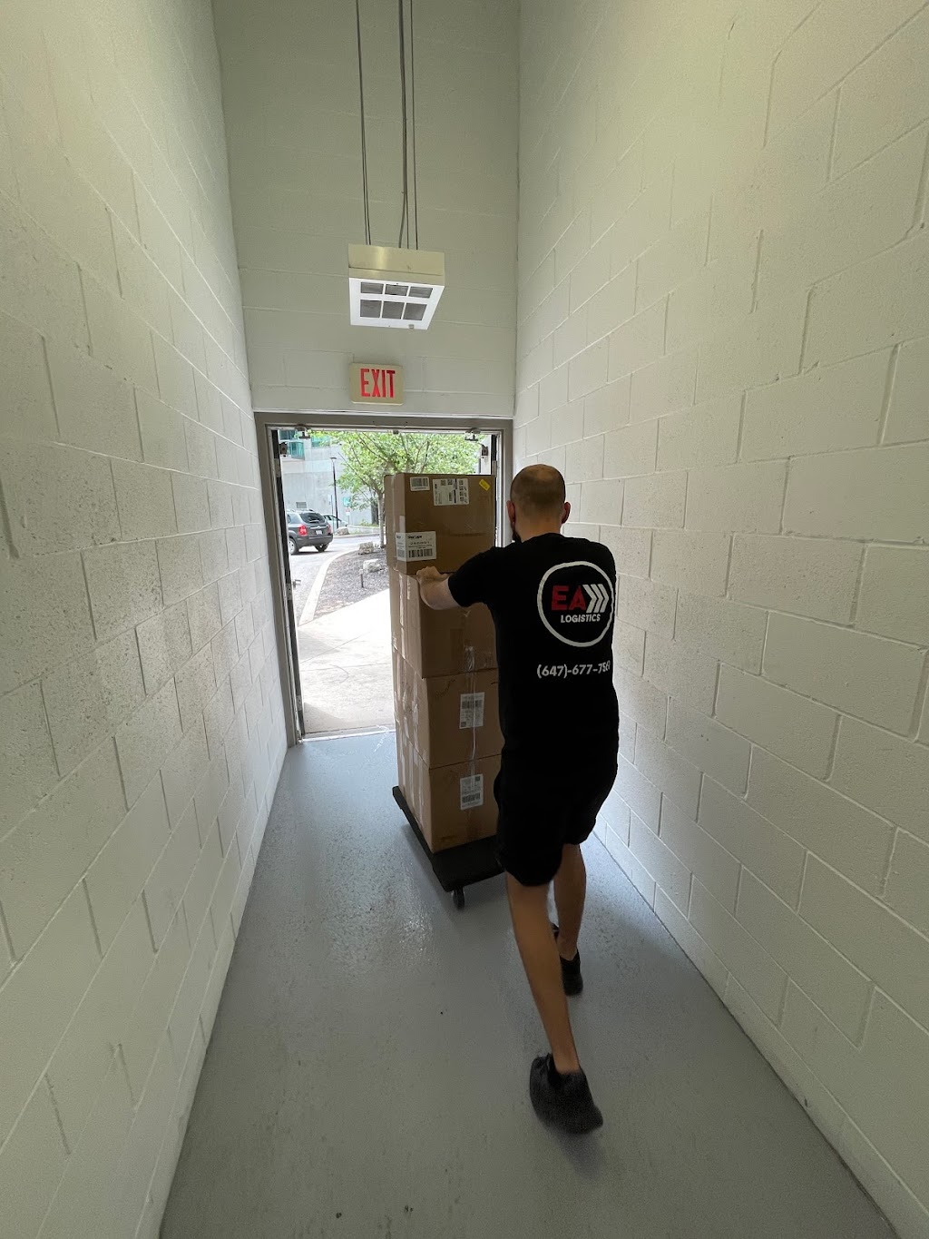 EA Moving | 150 Fairview Mall Dr, Toronto, ON M2J 0E7, Canada | Phone: (647) 677-7569