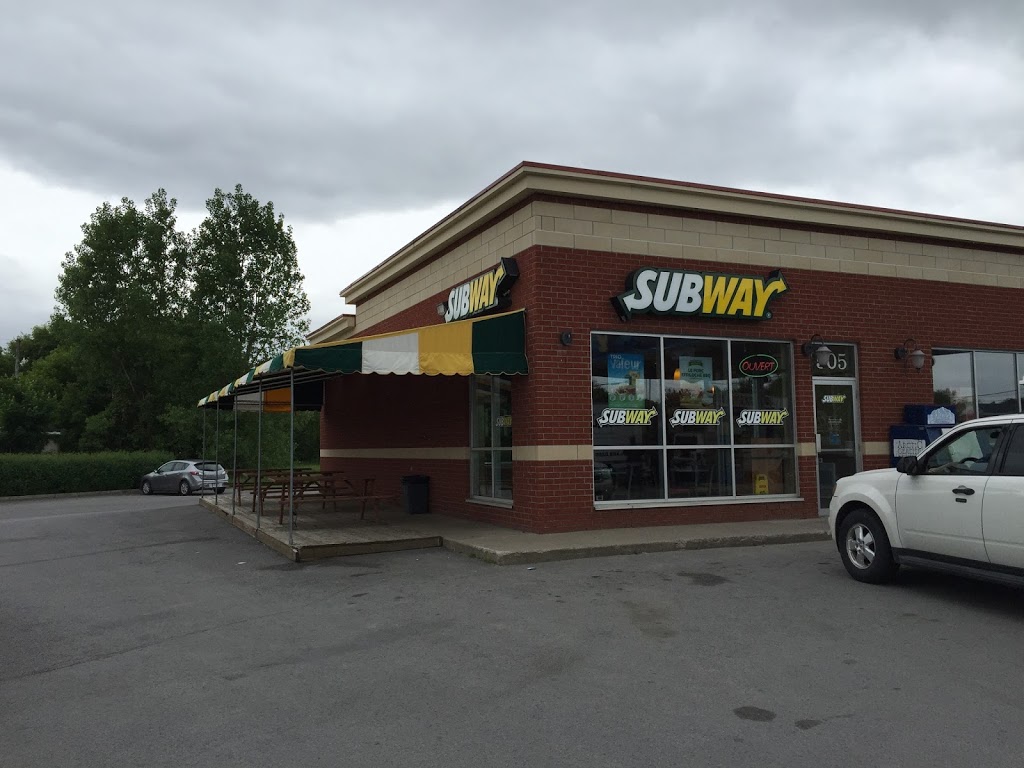 Restaurant SUBWAY | 505 QC-341, LÉpiphanie, QC J5X 4A8, Canada | Phone: (450) 588-5454