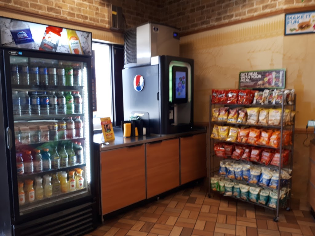 Subway | 572 Niagara St N, Welland, ON L3C 6T8, Canada | Phone: (905) 714-0677