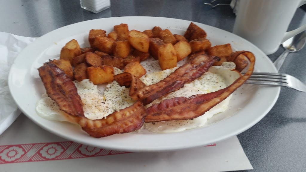 Restaurant Trios | 1155 Av Victoria, LeMoyne, QC J4R 1P9, Canada | Phone: (450) 923-8077