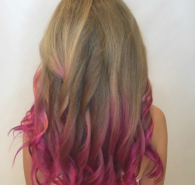 Beauty Foxy Lady | 2618 Mt Albert Rd, Queensville, ON L0G 1R0, Canada | Phone: (647) 828-3458