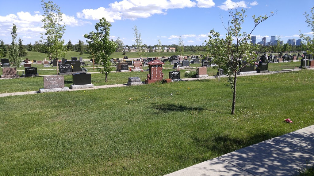 Queens Park Cemetery | 3219 4 St NW, Calgary, AB T2M 3A6, Canada | Phone: (403) 221-3660