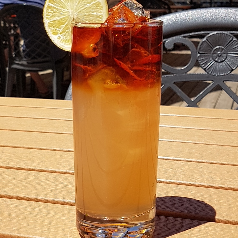 Murphys Lockside Pub & Patio | 3 May Street P.O. Box 178, Fenelon Falls, ON K0M 1N0, Canada | Phone: (705) 887-1100