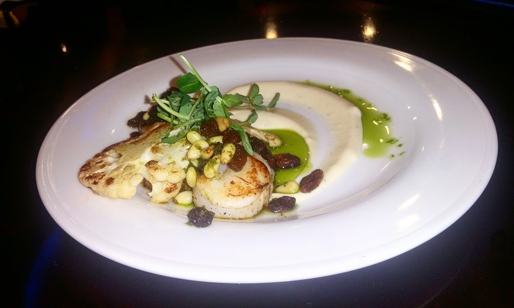 Whitesides Terrace Grille | 2035 Kennedy Rd, Scarborough, ON M1T 3V3, Canada | Phone: (416) 299-0562