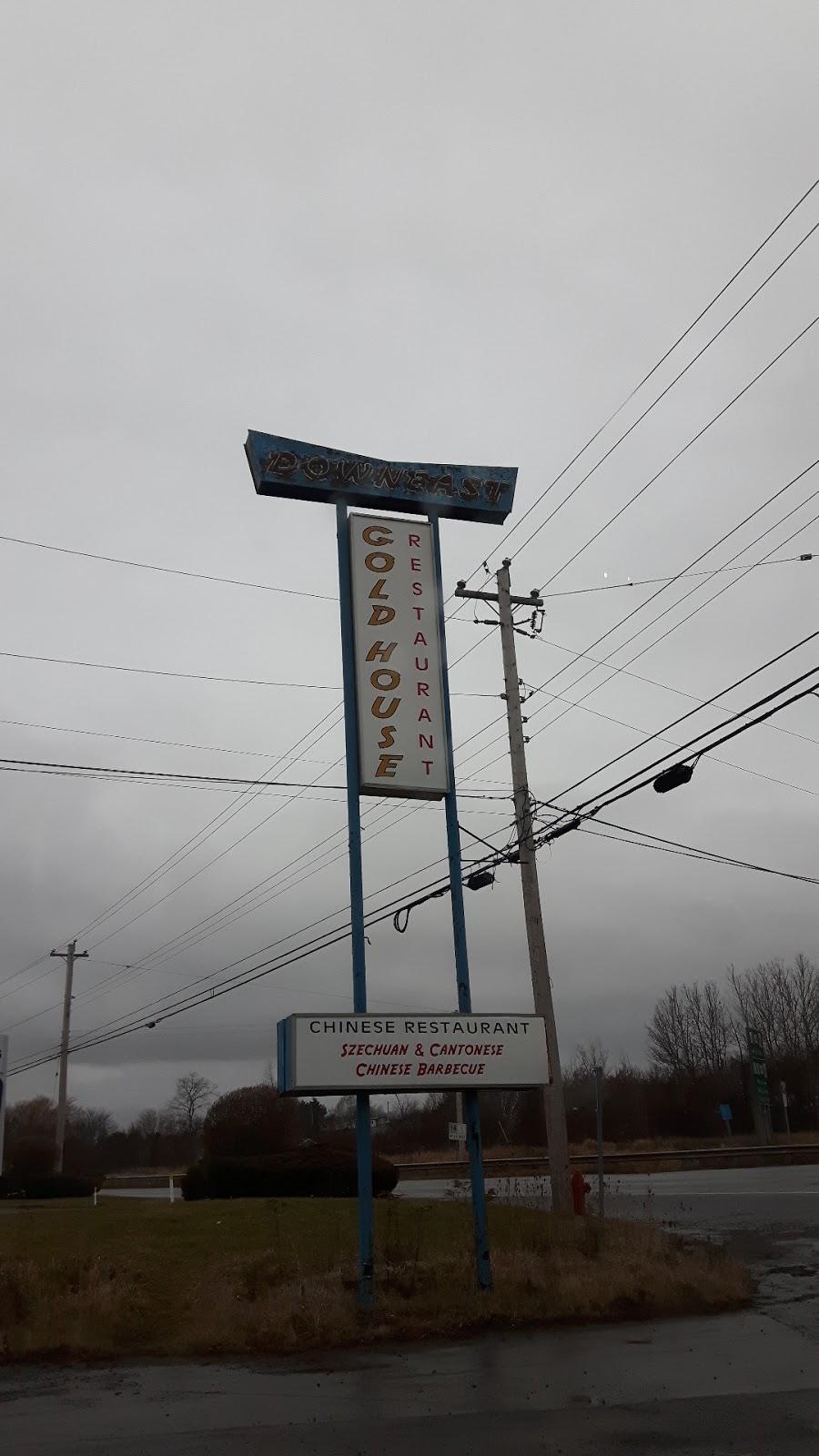 Gold House Chinese Restaurant | 4190 Hwy 1, Garlands Crossing, Windsor, NS B0N 2T0, Canada | Phone: (902) 798-2522