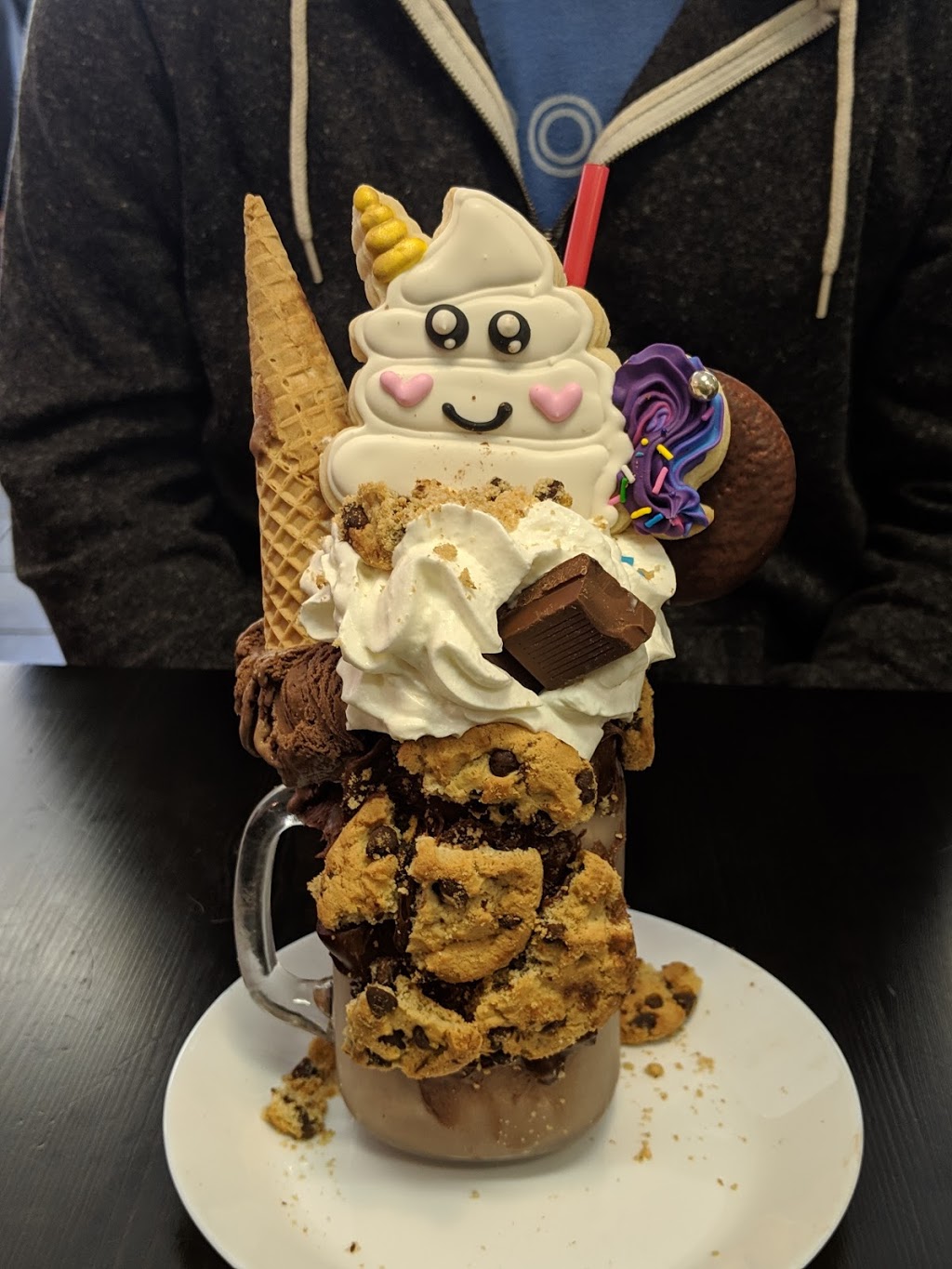 Poop Café | 278 Kerr St, Oakville, ON L6K 3B3, Canada | Phone: (647) 523-2503