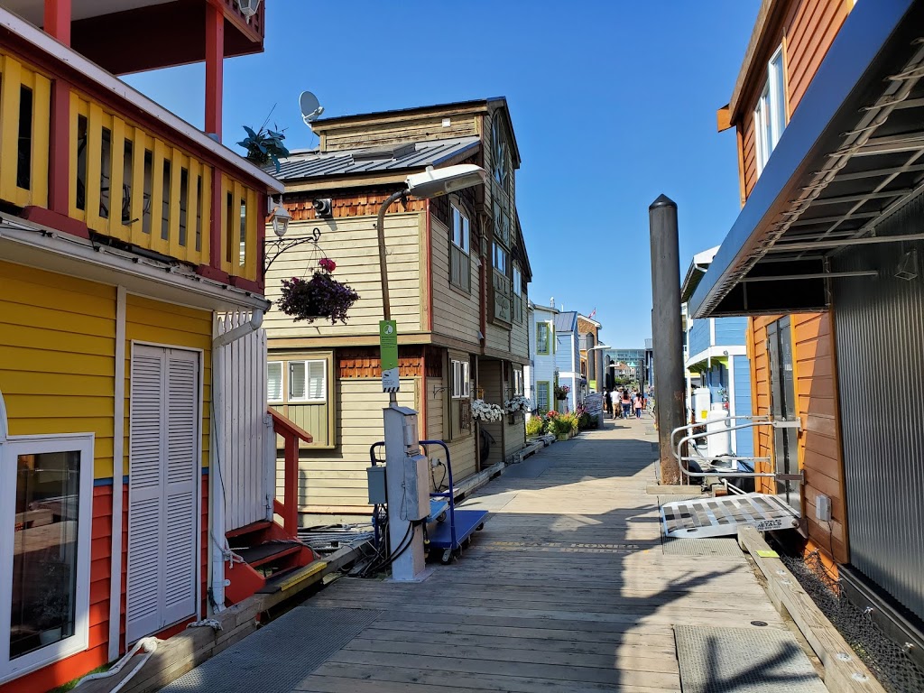 Fishermans Wharf Park | 12 Erie St, Victoria, BC V8V 4X5, Canada | Phone: (250) 383-8326