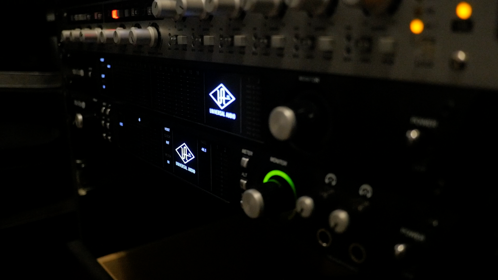 Meteor Studios Recording | 1174 Mountain Ave, Kelowna, BC V1Y 7G8, Canada | Phone: (250) 300-4694