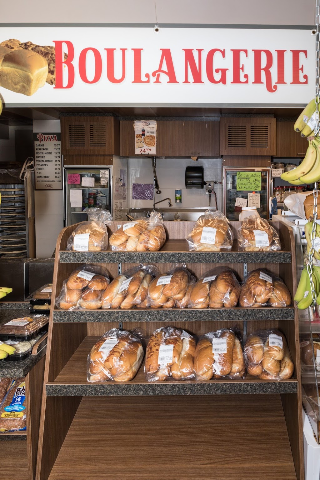 Marché 7-23 Inc. | 17315 Boulevard Lacroix, Saint-Georges, QC G5Z 1B5, Canada | Phone: (418) 227-0548