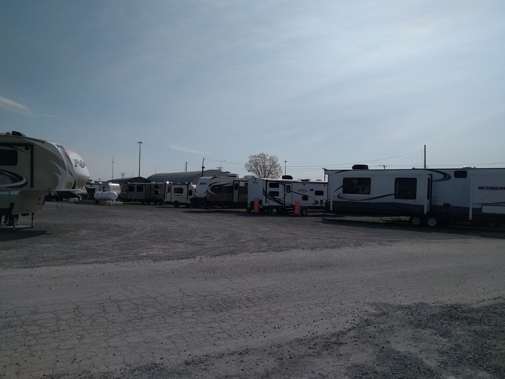 Roulottes A S Lévesque Laval | 2785 Boulevard Saint-Elzéar O, Laval, QC H7P 4J8, Canada | Phone: (450) 686-2785